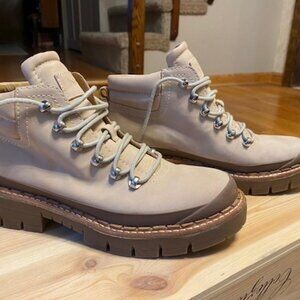Marc Fisher LTD Women's Cairy Hiking Boot Sz 8